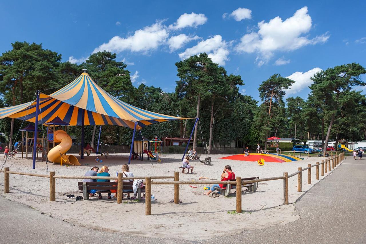 Camping Blauwe Meer Nv Hotel Lommel Ngoại thất bức ảnh