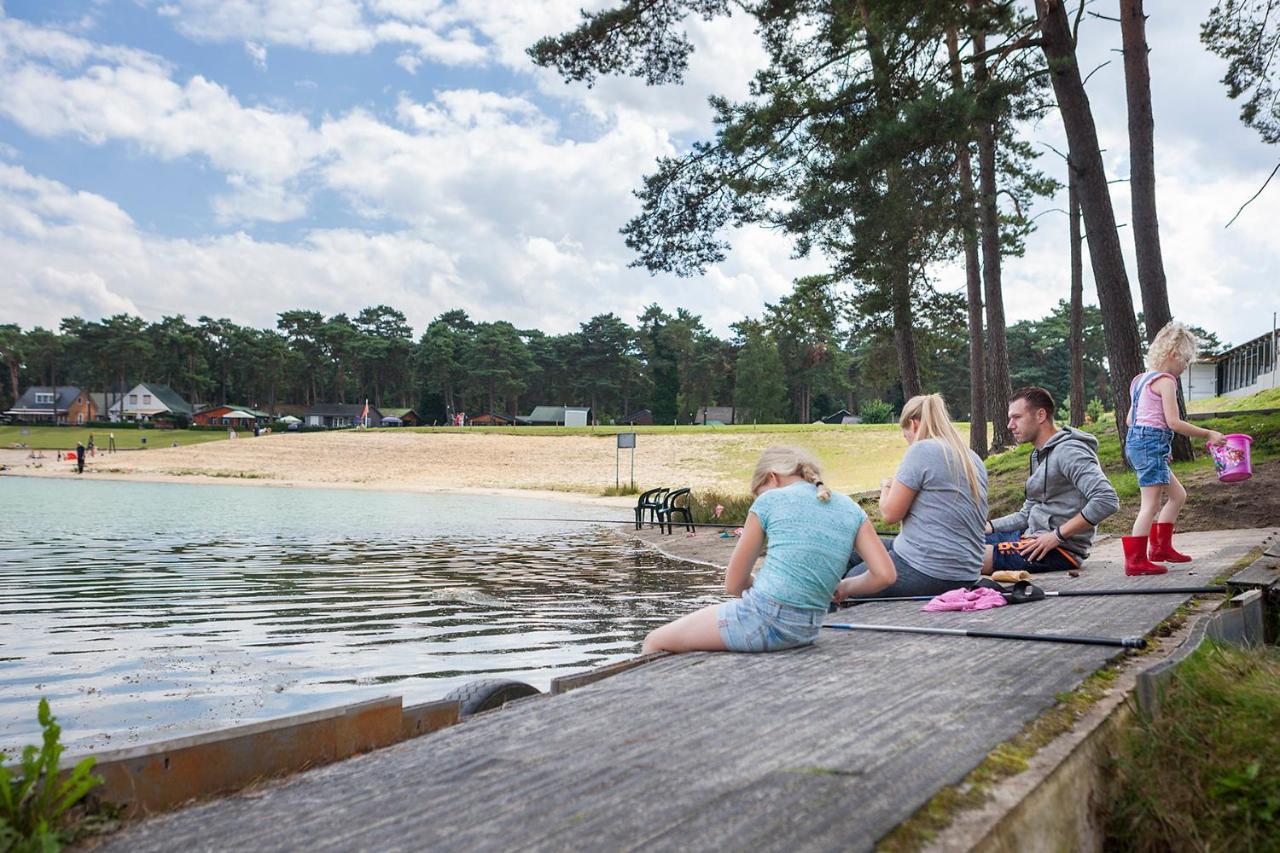 Camping Blauwe Meer Nv Hotel Lommel Ngoại thất bức ảnh