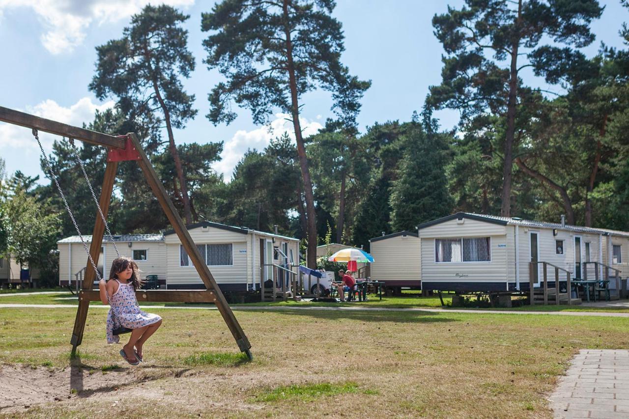 Camping Blauwe Meer Nv Hotel Lommel Ngoại thất bức ảnh
