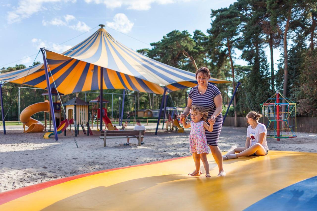 Camping Blauwe Meer Nv Hotel Lommel Ngoại thất bức ảnh