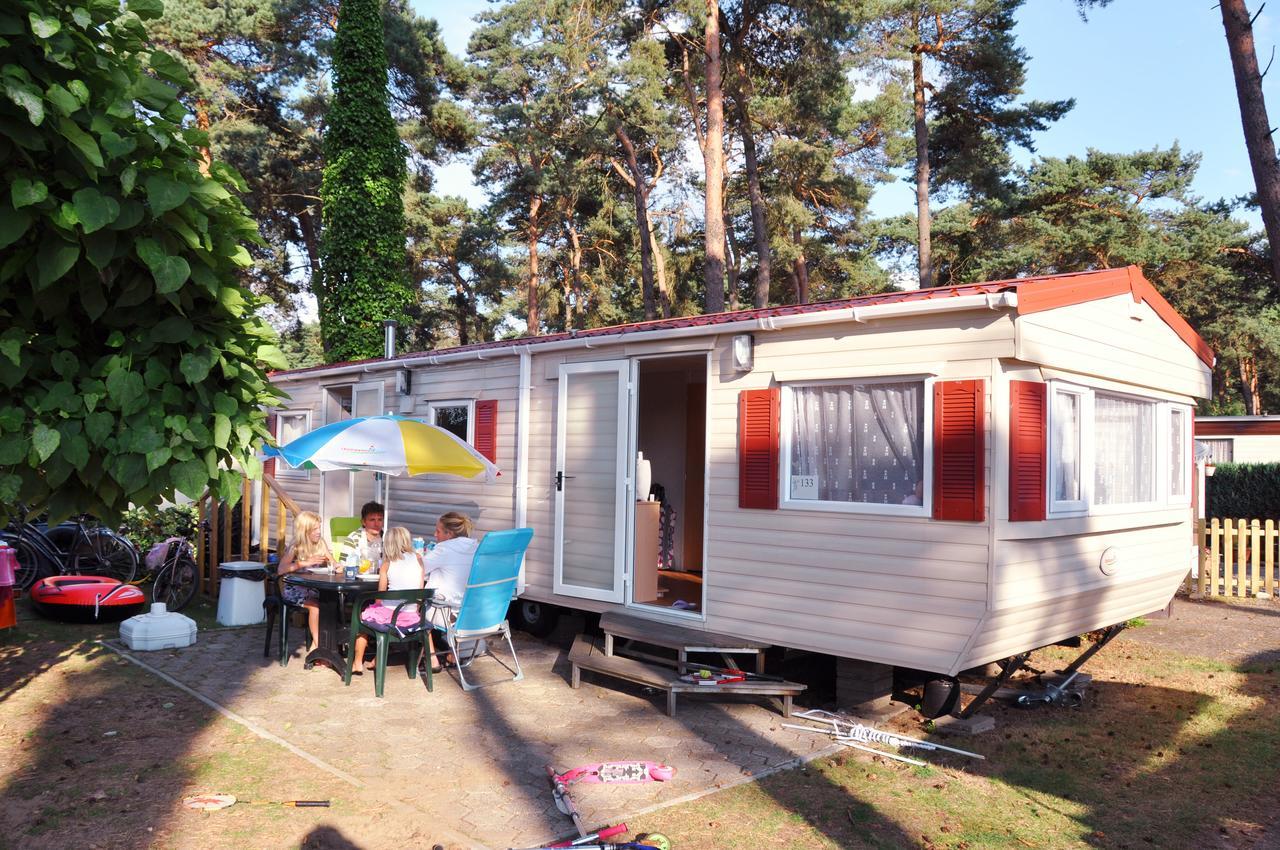 Camping Blauwe Meer Nv Hotel Lommel Ngoại thất bức ảnh