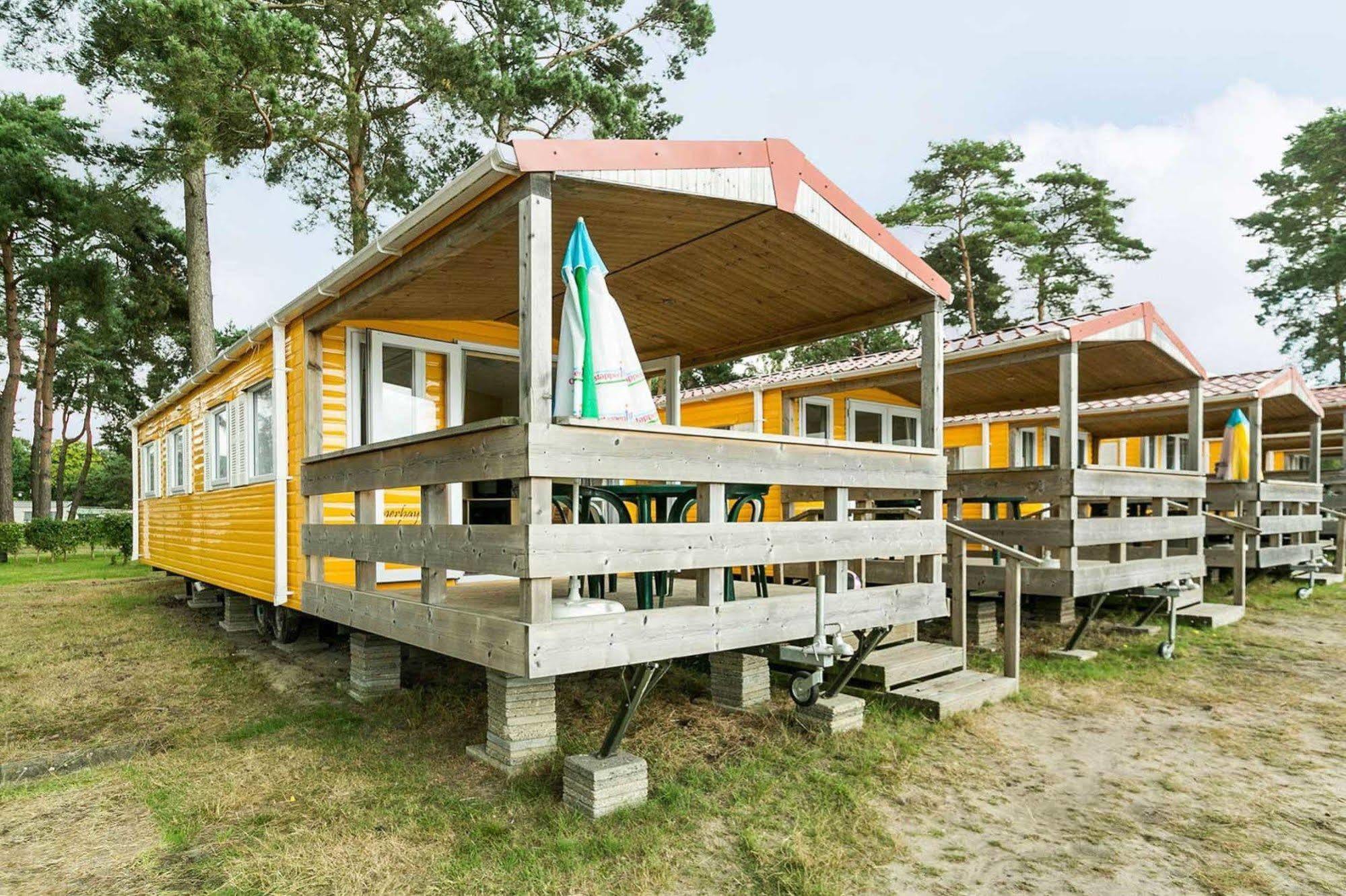 Camping Blauwe Meer Nv Hotel Lommel Ngoại thất bức ảnh
