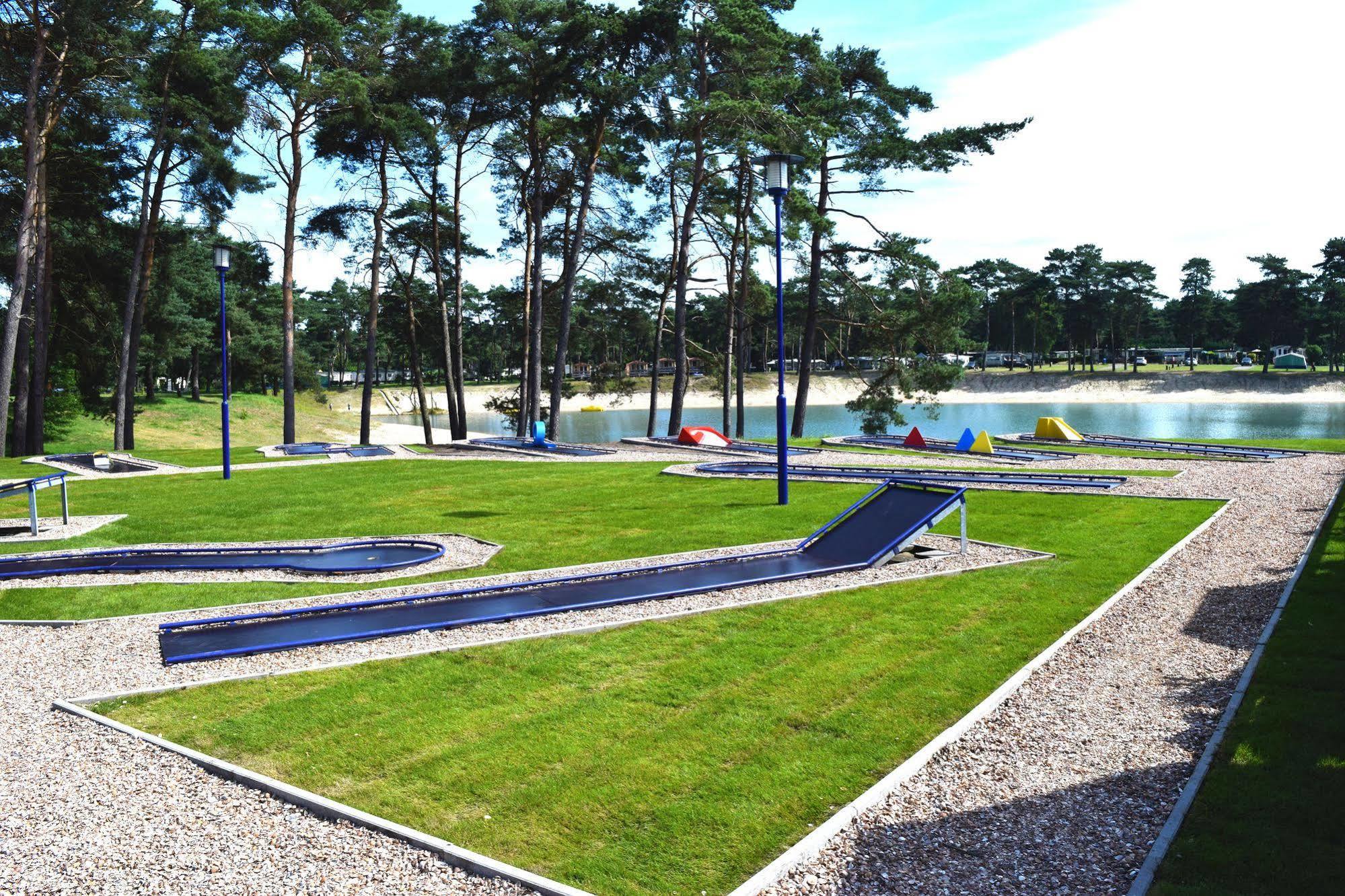 Camping Blauwe Meer Nv Hotel Lommel Ngoại thất bức ảnh